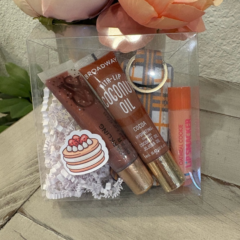Victoria's Secret Lip Gloss Broadway Lip Oil and Lip Smacker Set